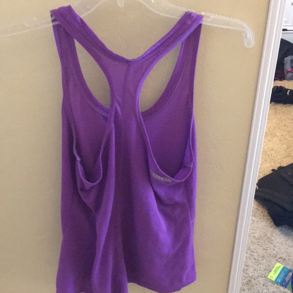 Under Armour Running Tank - Picture 3 of 4